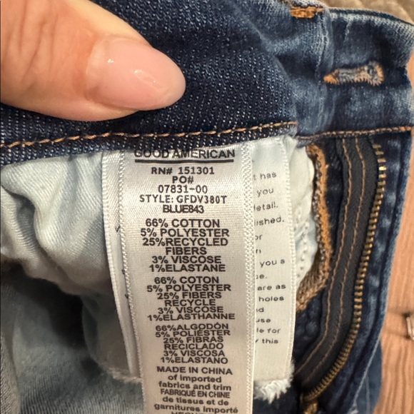 Good American Dark Blue flare Leg Jeans 32” inside leg - Picture 5 of 5